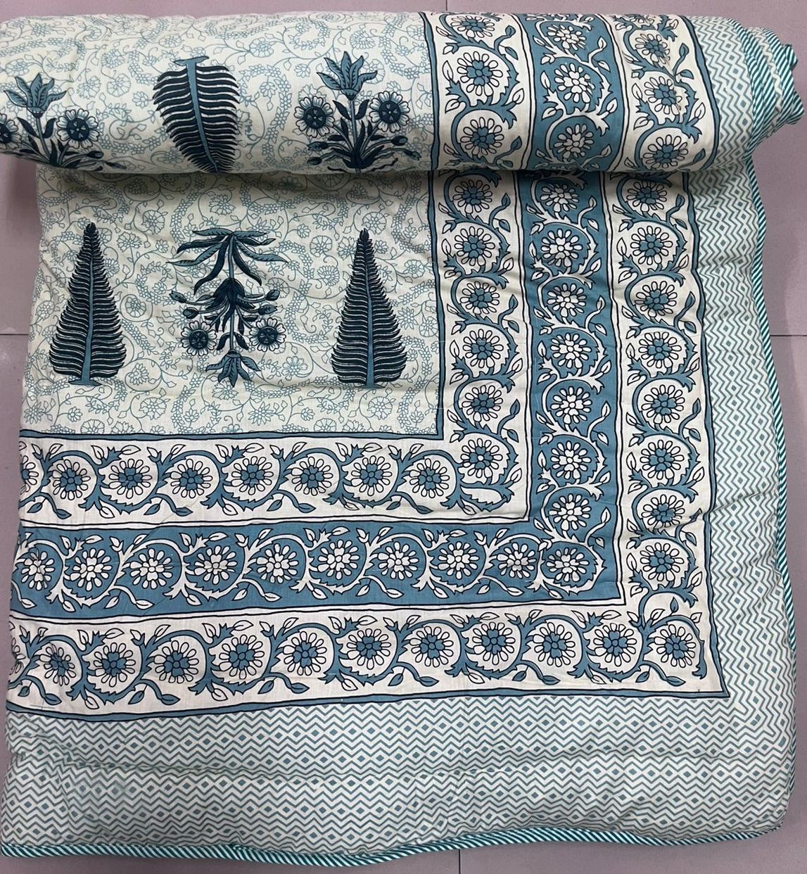 Premium Jaipuri Single Comforter / Razai – Pure Cotton, Floral Print, Lehriya Border (63x90 Inches)